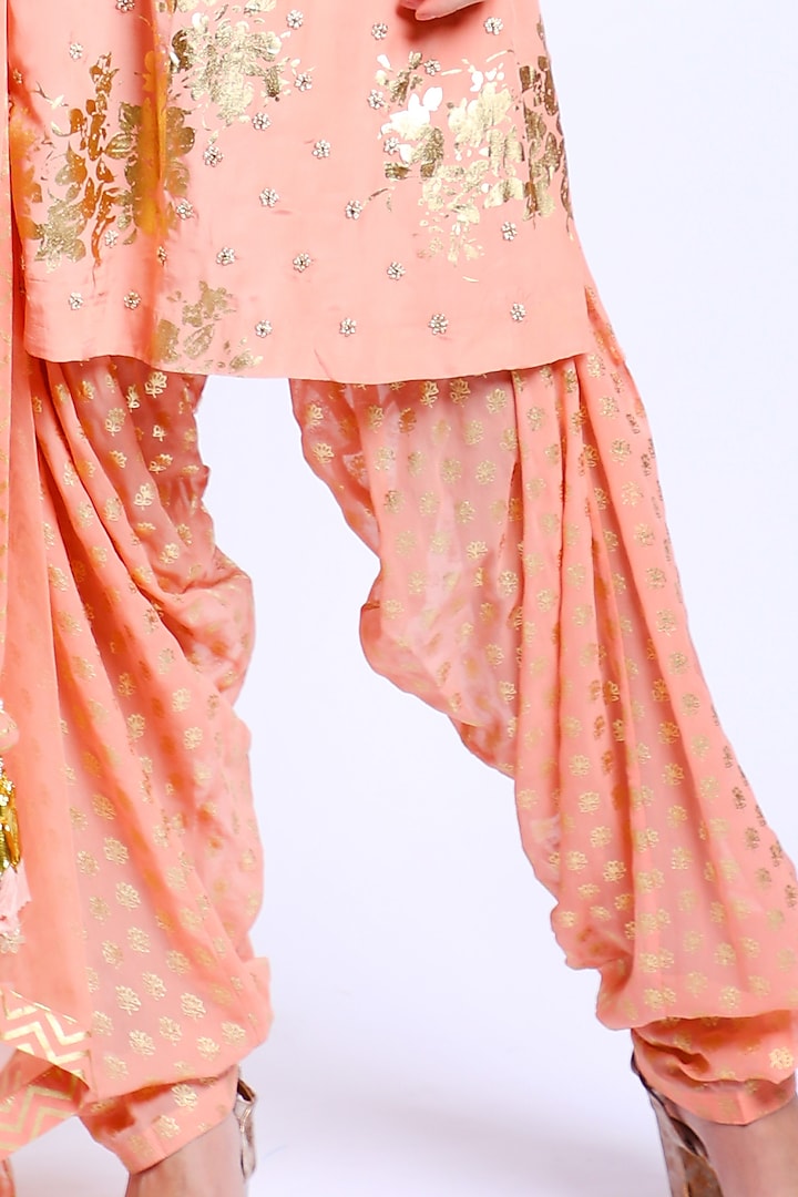 Salmon Peach Lotus Printed Kurta Set by Nikasha at Pernia's Pop Up Shop