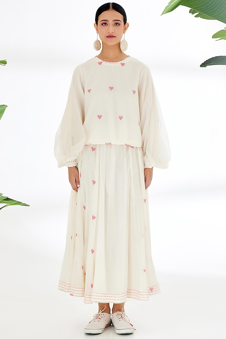 Cream Handwoven Jamdani Cotton Skirt by Nikasha