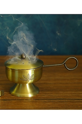 Antique Gold Nakshikathaa Fumer by Nakshikathaa