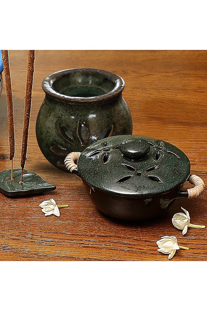 Green Hand Crafted Divinity Gift Set (Set of 4) by Nakshikathaa at Pernia's Pop Up Shop