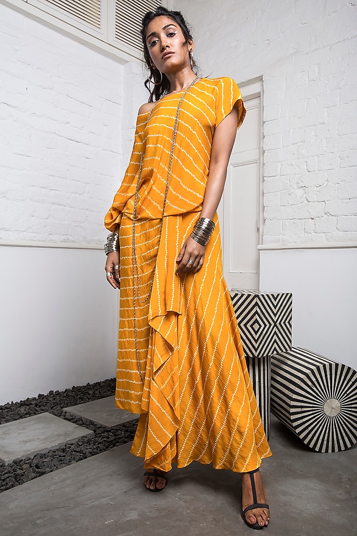 Yellow Bandhani Striped Skirt Set by Nupur Kanoi