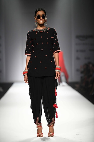 Black Peppercorn Embroidered Backless Kurta with Jodhpuri Pants by Nikasha