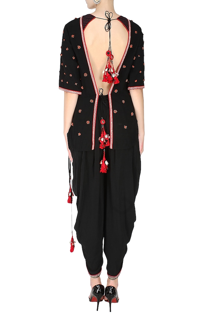 Black peppercorn embroidered backless kurta with jodhpuri pants available only at Pernia's Pop Up Shop.