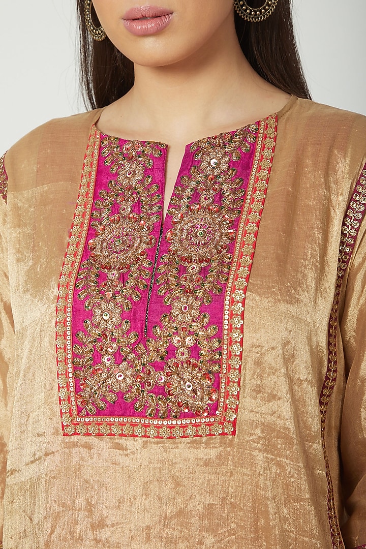 Gold Hand Embroidered Kurta Set by Nida Mahmood at Pernia's Pop Up Shop