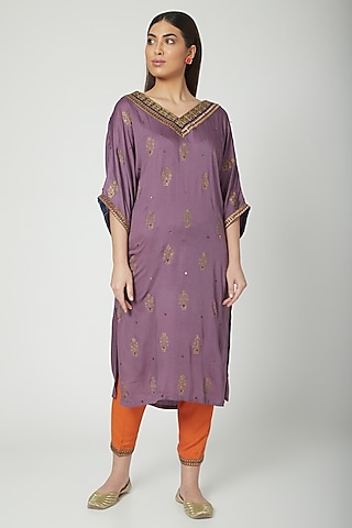 Mauve Modal Satin Printed & Hand Embroidered Kaftan Set by Nida Mahmood