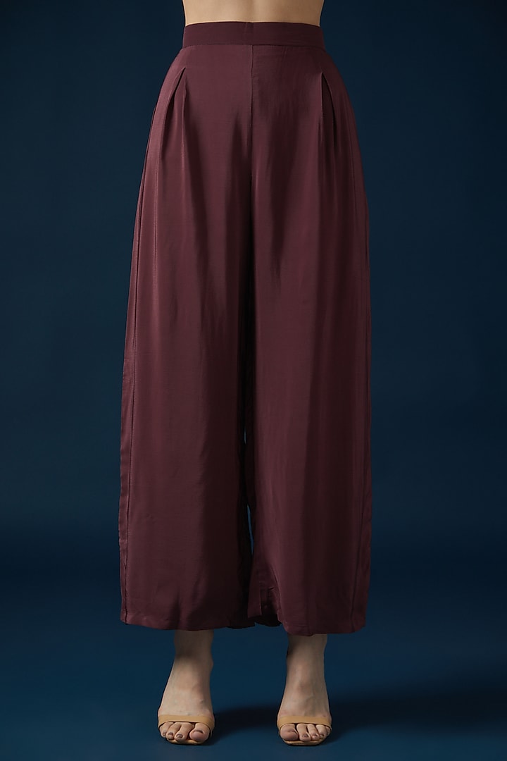 Mauve Bemberg Crepe Embroidered & Printed Kurta Set by NIRRAAMYAA at Pernia's Pop Up Shop
