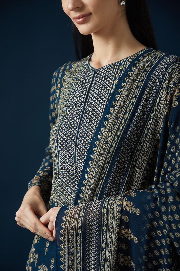 Blue Bemberg Crepe Embroidered & Printed Kurta Set by NIRRAAMYAA at Pernia's Pop Up Shop