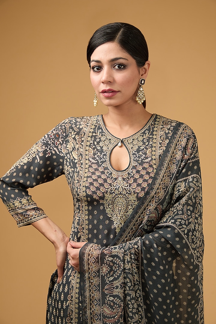Grey Crepe Printed & Embroidered Kurta Set by NIRRAAMYAA at Pernia's Pop Up Shop