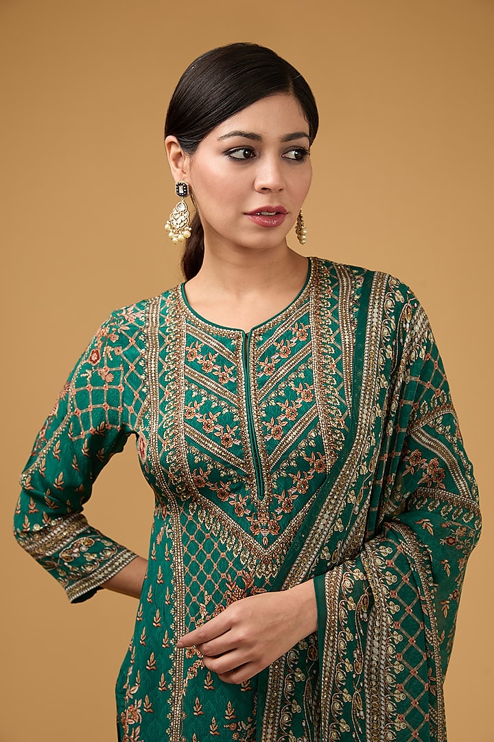 Teal Crepe Printed & Embroidered Kurta Set by NIRRAAMYAA at Pernia's Pop Up Shop