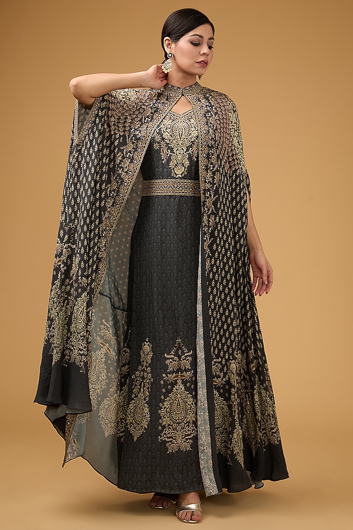 Grey Crepe Printed & Embroidered Cape Set by NIRRAAMYAA at Pernia's Pop Up Shop