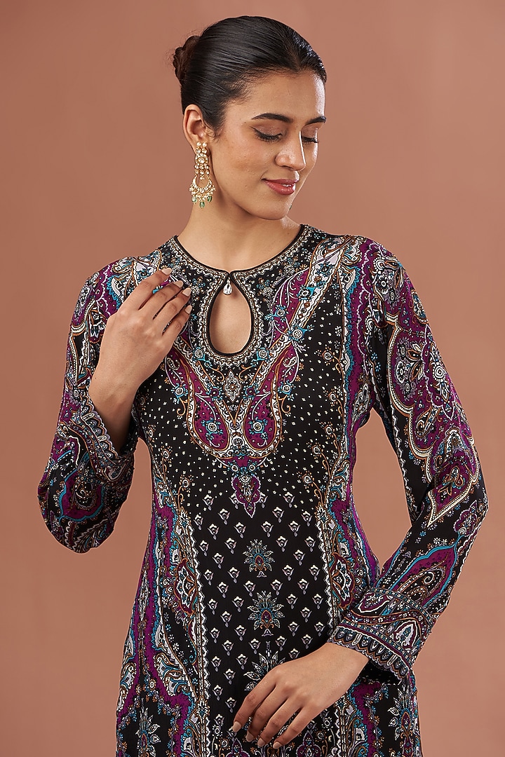 Black Crepe & Georgette Digital Printed Kurta Set by NIRRAAMYAA at Pernia's Pop Up Shop