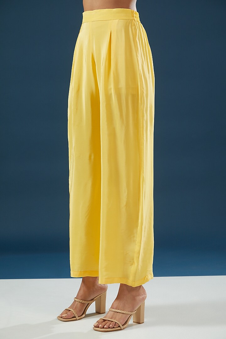 Yellow Crepe & Georgette Printed Kurta Set by NIRRAAMYAA at Pernia's Pop Up Shop