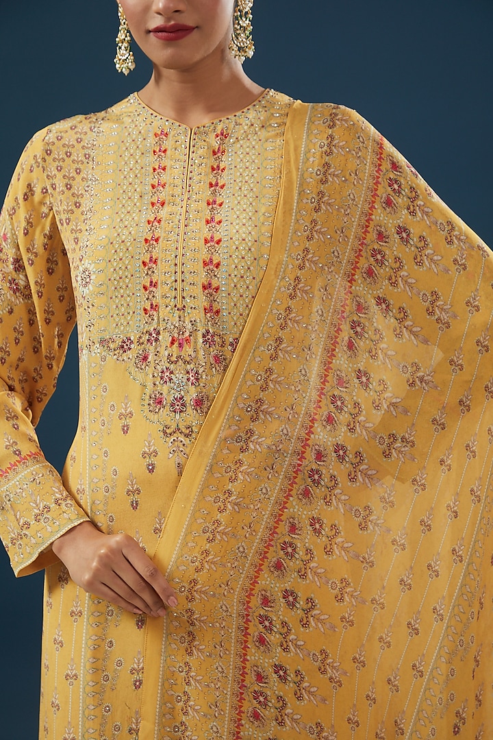 Mustard Crepe & Georgette Printed Kurta Set by NIRRAAMYAA at Pernia's Pop Up Shop