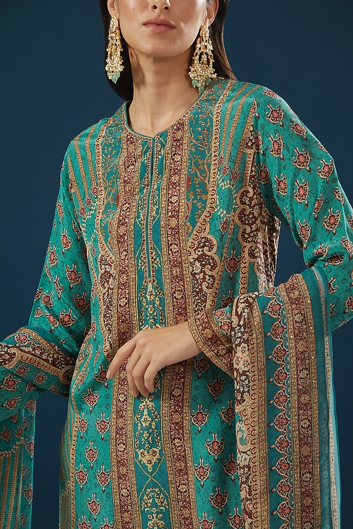 Blue Crepe & Georgette Printed Kurta Set by NIRRAAMYAA at Pernia's Pop Up Shop