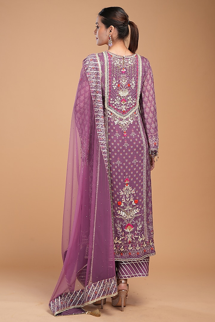 Lavender Dobby Georgette Digital Printed & Hand Embroidered Kurta Set by NIRRAAMYAA at Pernia's Pop Up Shop