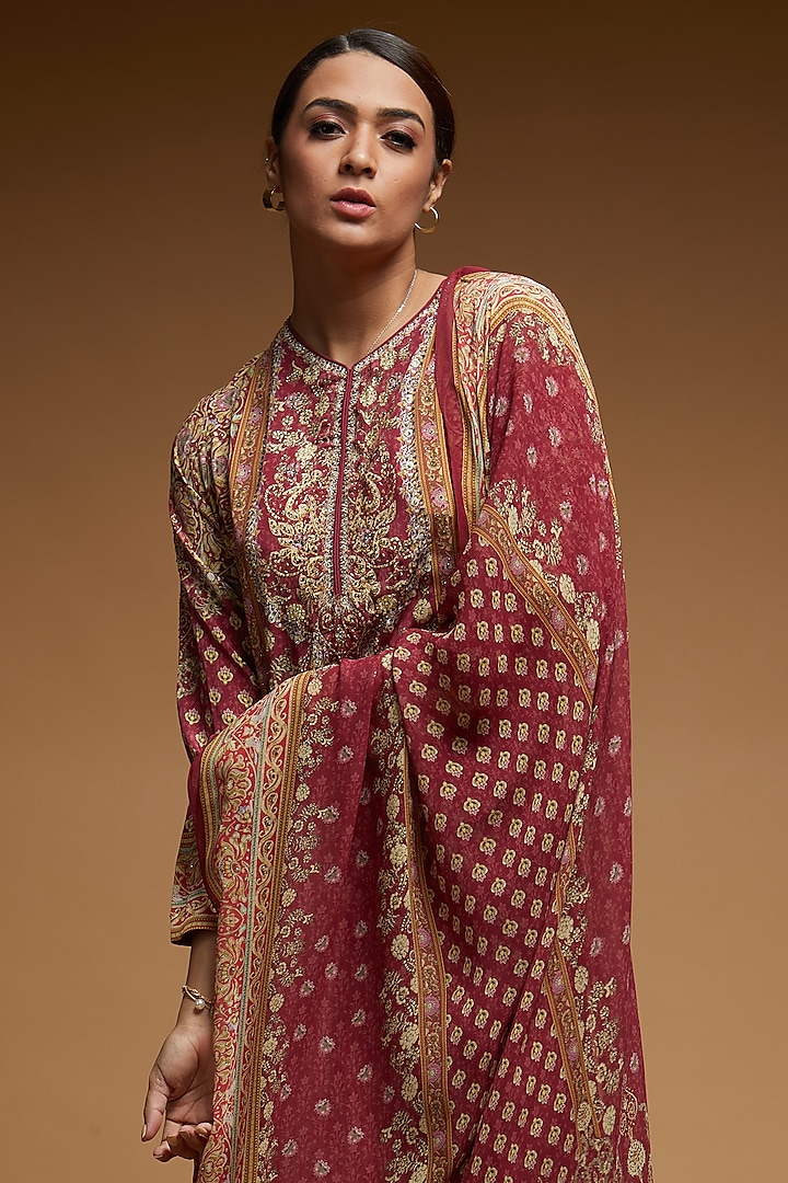 Pale Pink Bemberg Crepe Digital Printed Kurta Set by NIRRAAMYAA at Pernia's Pop Up Shop