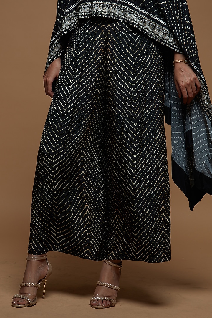 Black Bemberg Crepe Digital Printed Co-Ord Set by NIRRAAMYAA at Pernia's Pop Up Shop