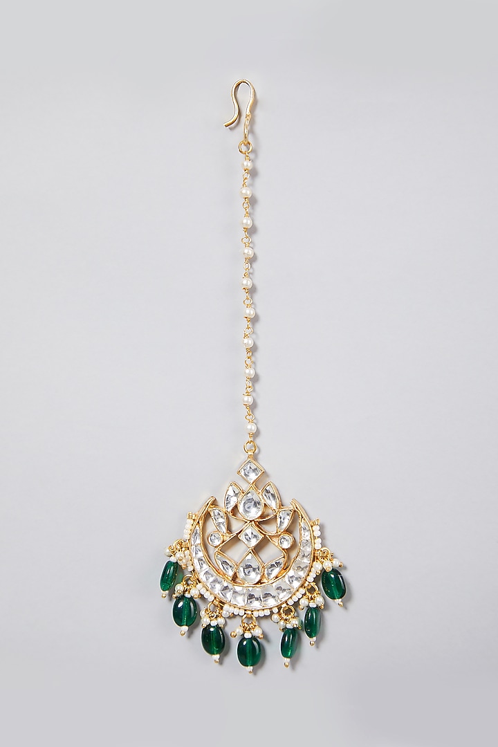 Gold Finish Green Agate Maang Tikka by Namasya at Pernia's Pop Up Shop