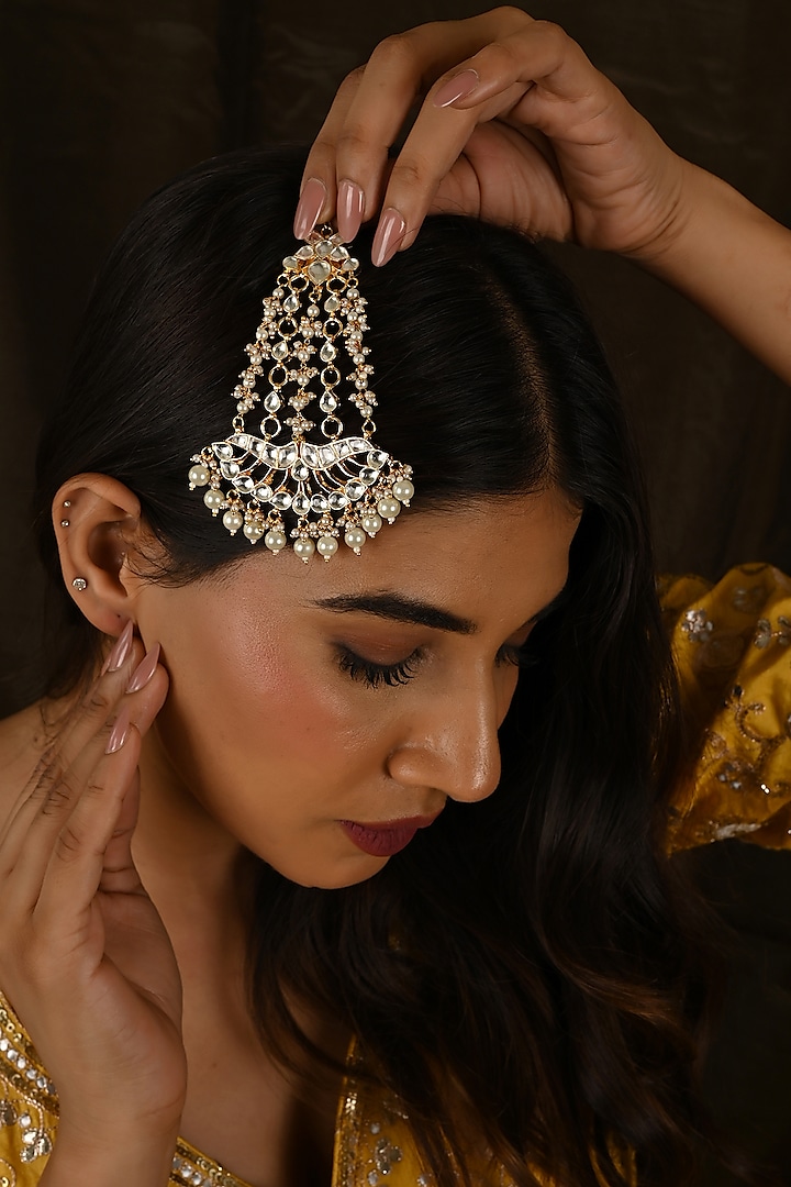 Gold Finish Kundan Polki & Pearl Drop Pasa by Namasya at Pernia's Pop Up Shop