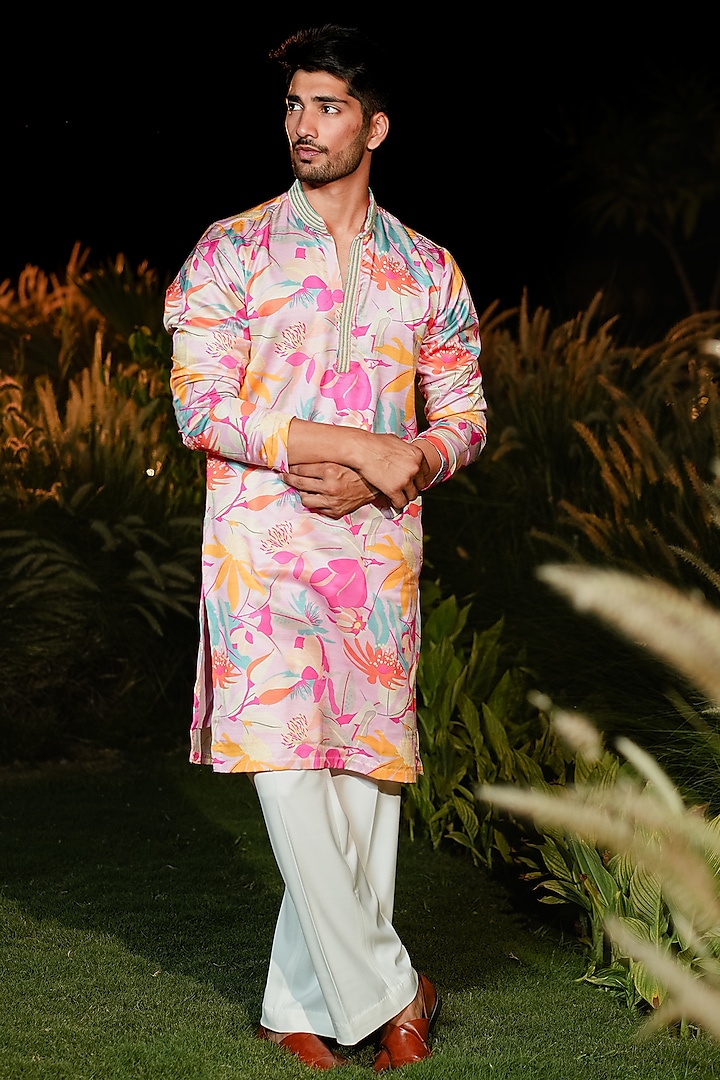 Peach Linen Silk Printed & Embroidered Kurta Set by Niloufer by Aasif Ally