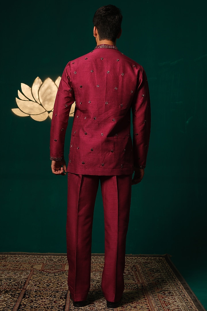 Maroon Silk Embroidered Short Kurta Set by Niloufer by Aasif Ally Men at Pernia's Pop Up Shop