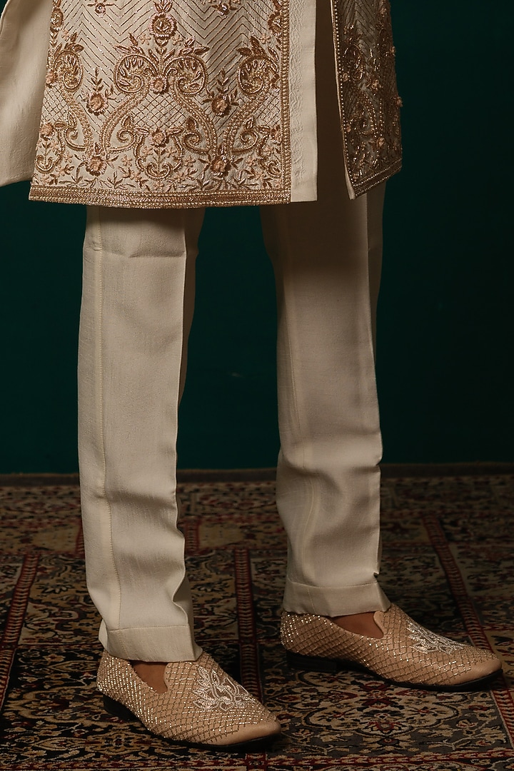 White Silk Zardosi Handwork Groom Sherwani Set by Niloufer by Aasif Ally Men at Pernia's Pop Up Shop