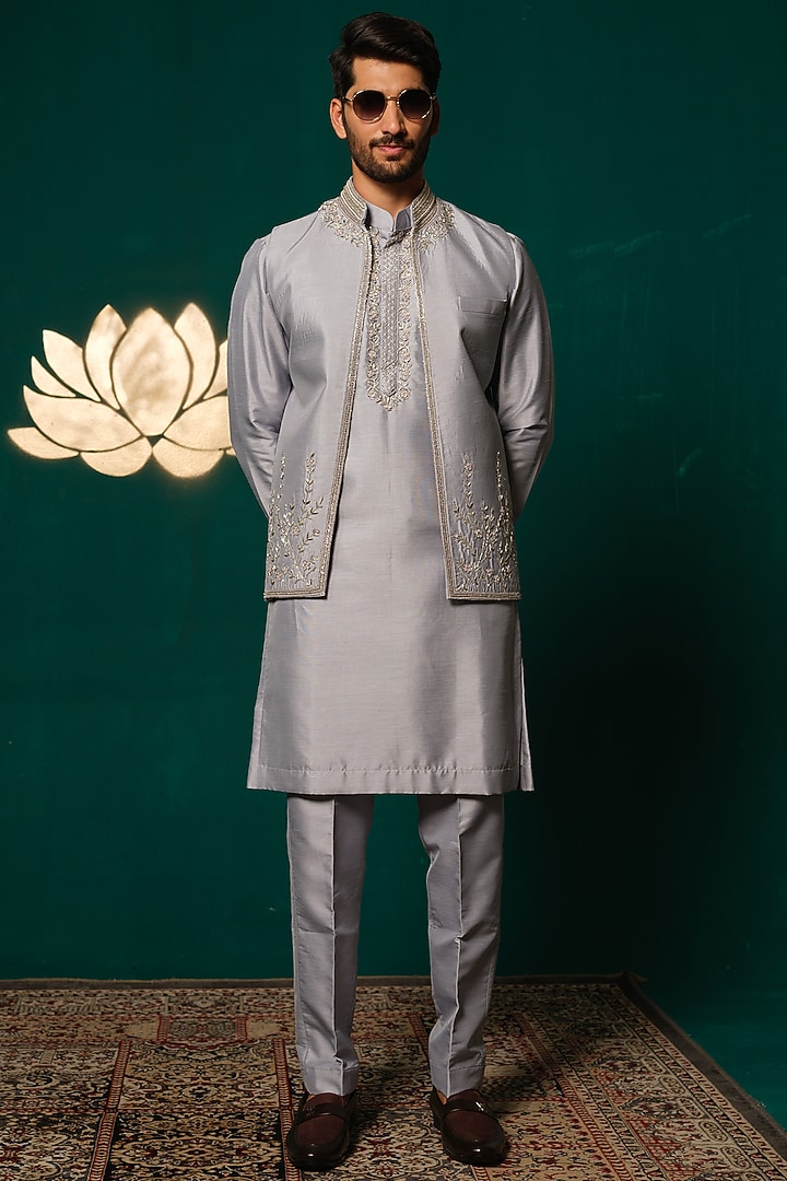 Grey Silk Zardosi Handwork Bundi Jacket Set by Niloufer by Aasif Ally Men at Pernia's Pop Up Shop