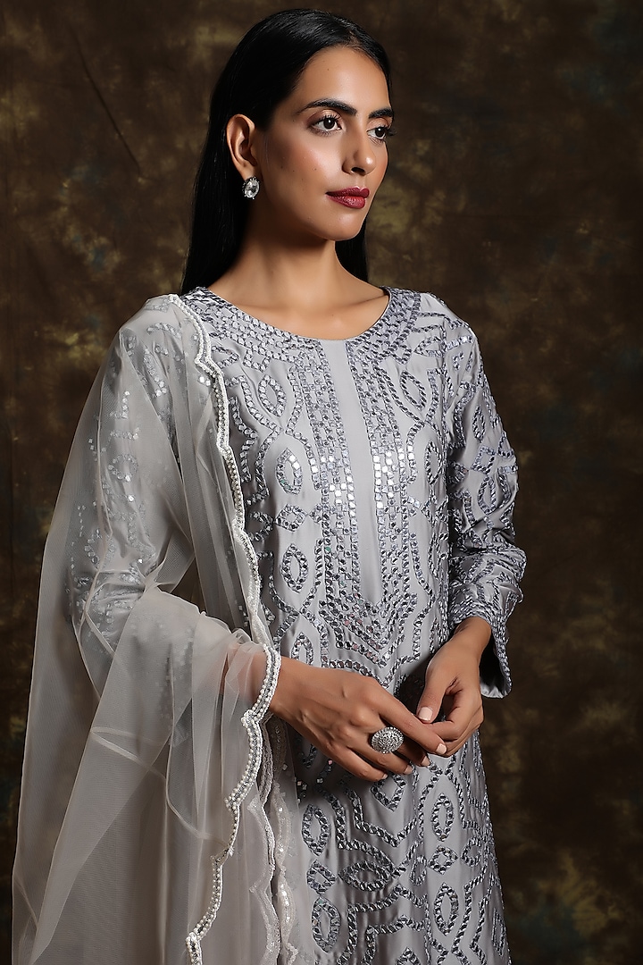 Silver Grey Embroidered Kurta Set by NIAMH by Kriti at Pernia's Pop Up Shop