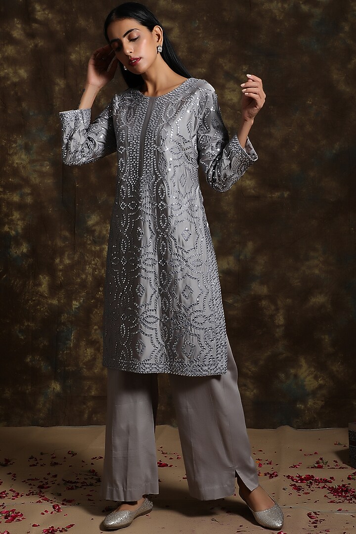 Silver Grey Embroidered Kurta Set by NIAMH by Kriti at Pernia's Pop Up Shop