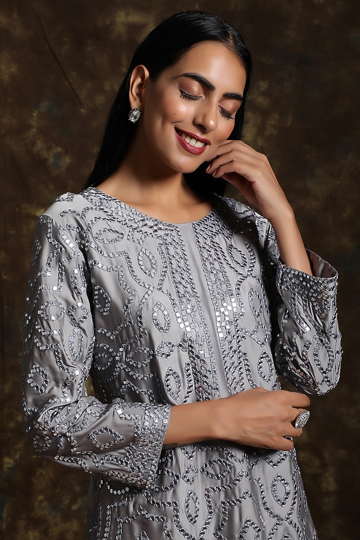 Silver Grey Embroidered Kurta Set by NIAMH by Kriti at Pernia's Pop Up Shop