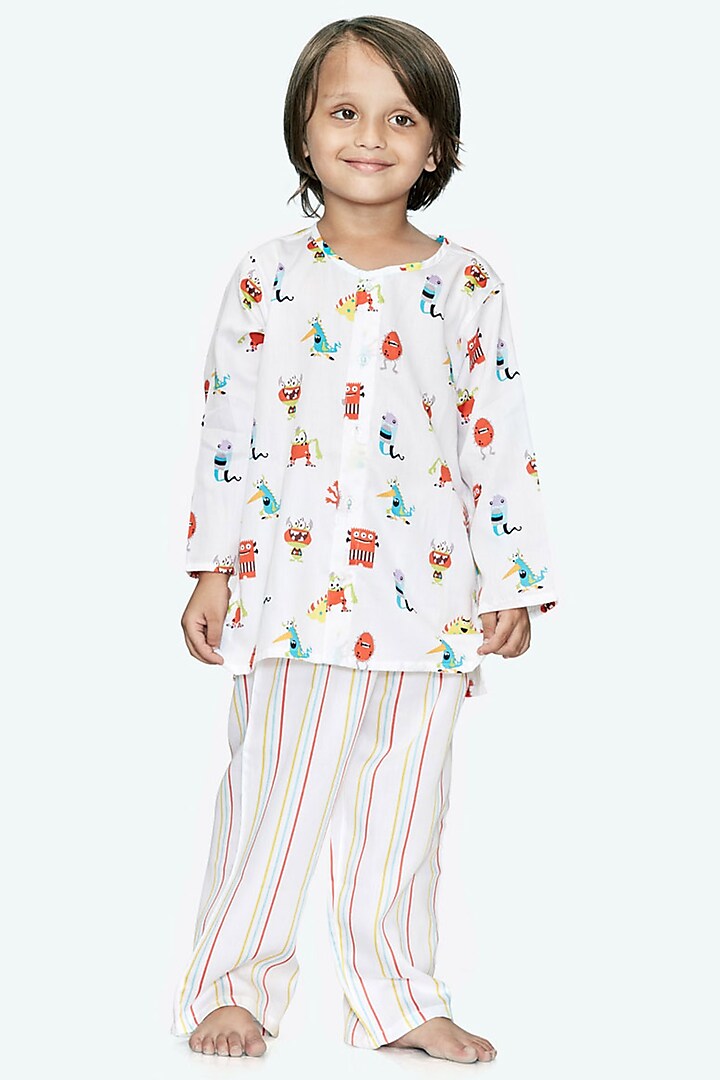 White Cotton Printed Night Suit For Boys by Nigh Nigh label