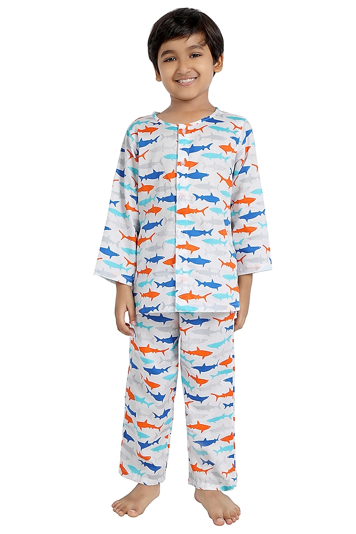 White Night Suit With Print For Boys by Nigh Nigh label