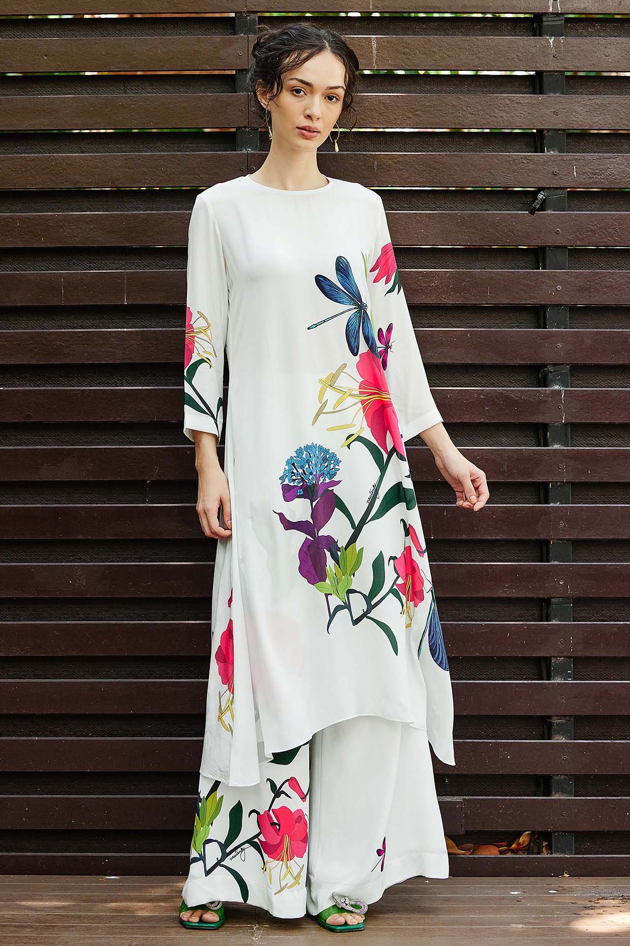 Nautanky By Nilesh Parashar White Natural Crepe Floral Printed A-Line Kurta Set