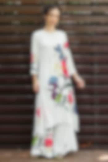 White Natural Crepe Floral Printed A-Line Kurta Set by Nautanky By Nilesh Parashar at Pernia's Pop Up Shop