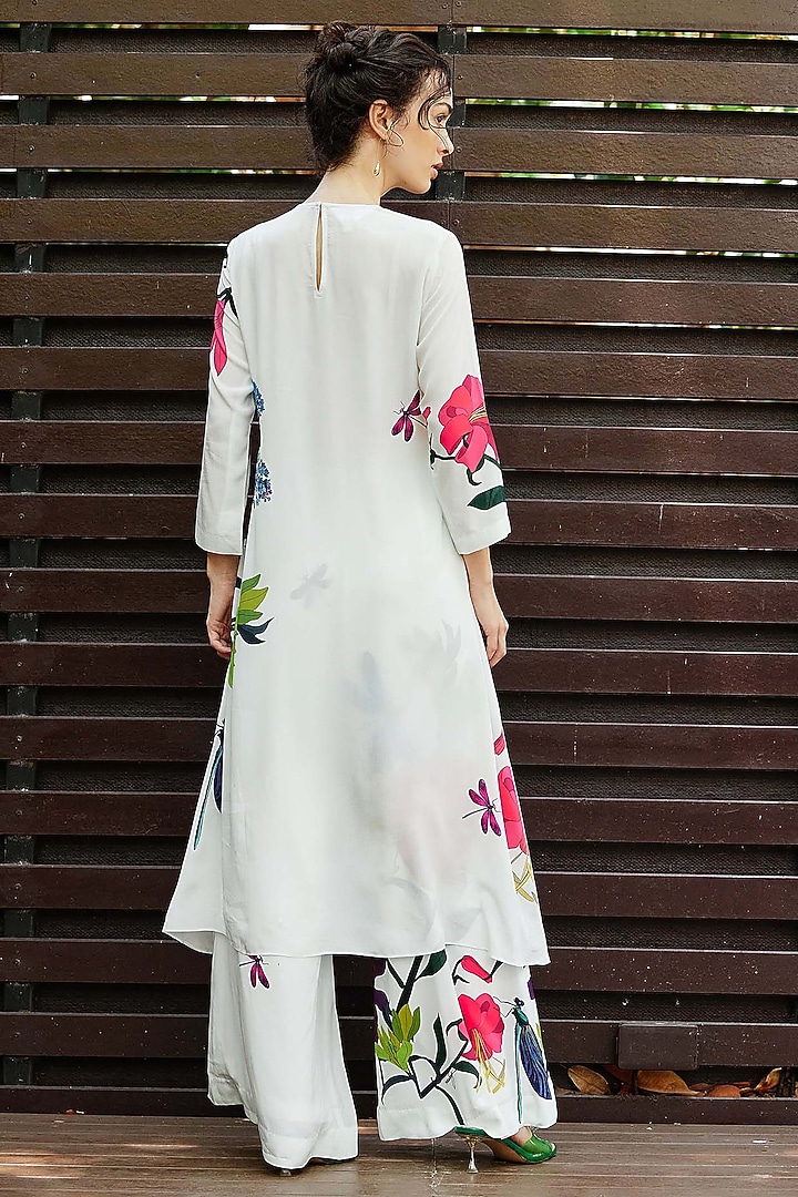 White Natural Crepe Floral Printed A-Line Kurta Set by Nautanky By Nilesh Parashar at Pernia's Pop Up Shop