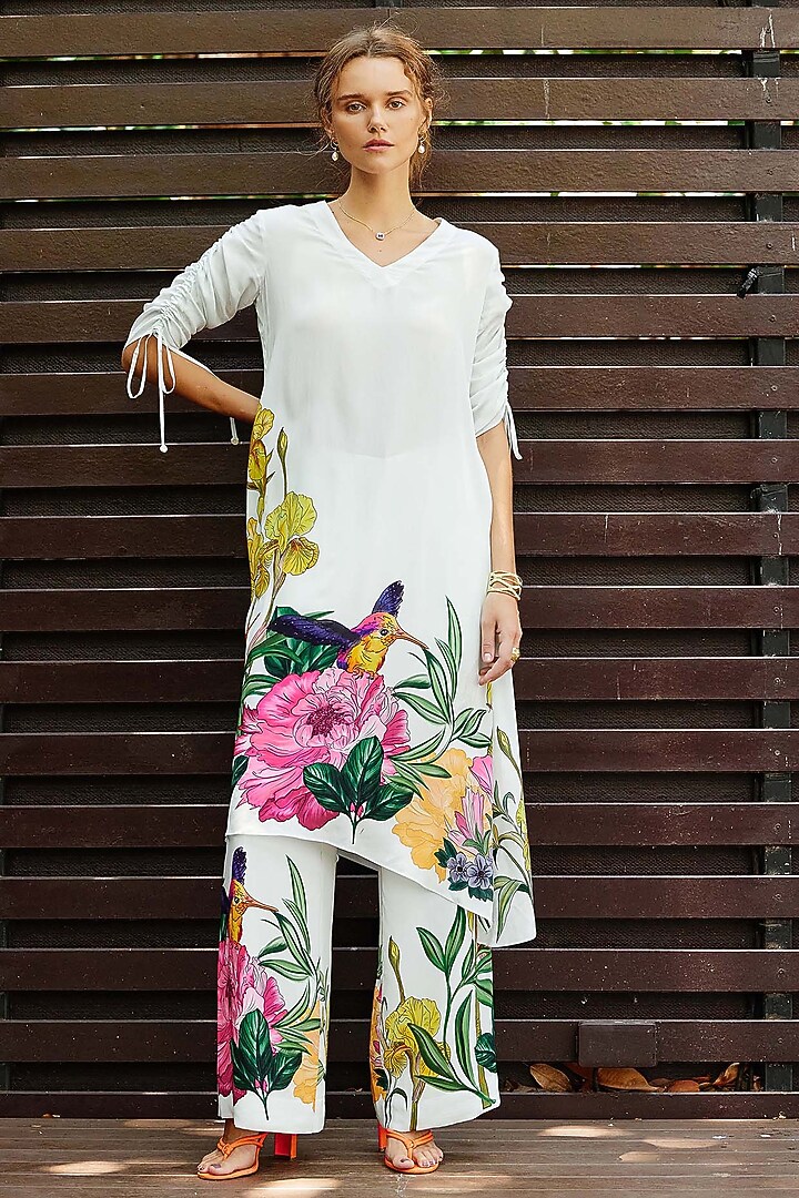 White Natural Crepe Floral Printed A-Line Kurta Set by Nautanky By Nilesh Parashar at Pernia's Pop Up Shop