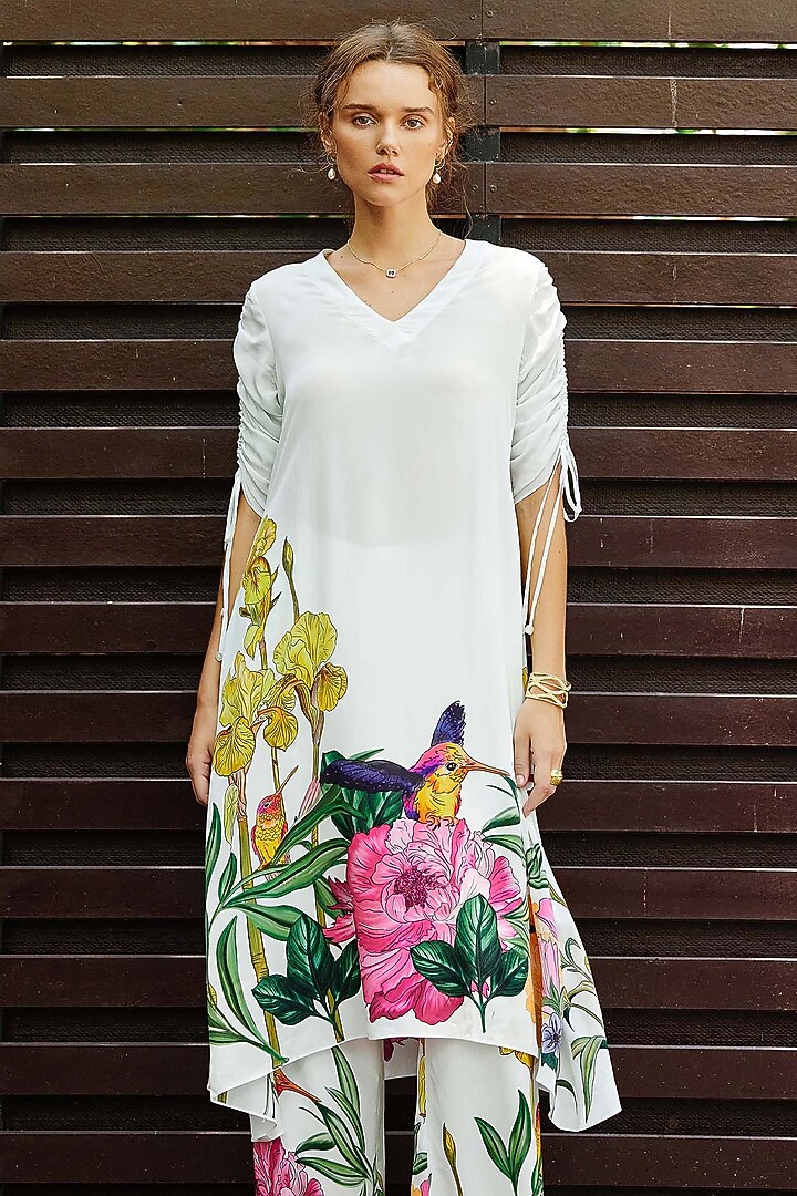 White Natural Crepe Floral Printed A-Line Kurta Set by Nautanky By Nilesh Parashar at Pernia's Pop Up Shop