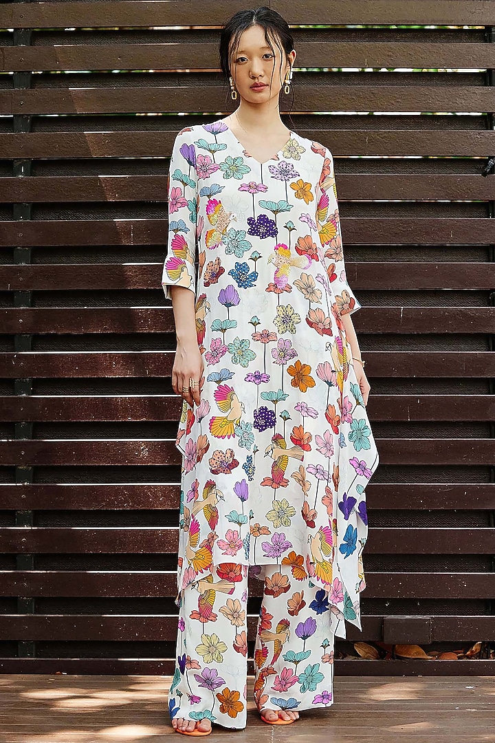 White Natural Crepe Floral Printed High-Low Kurta Set by Nautanky By Nilesh Parashar at Pernia's Pop Up Shop
