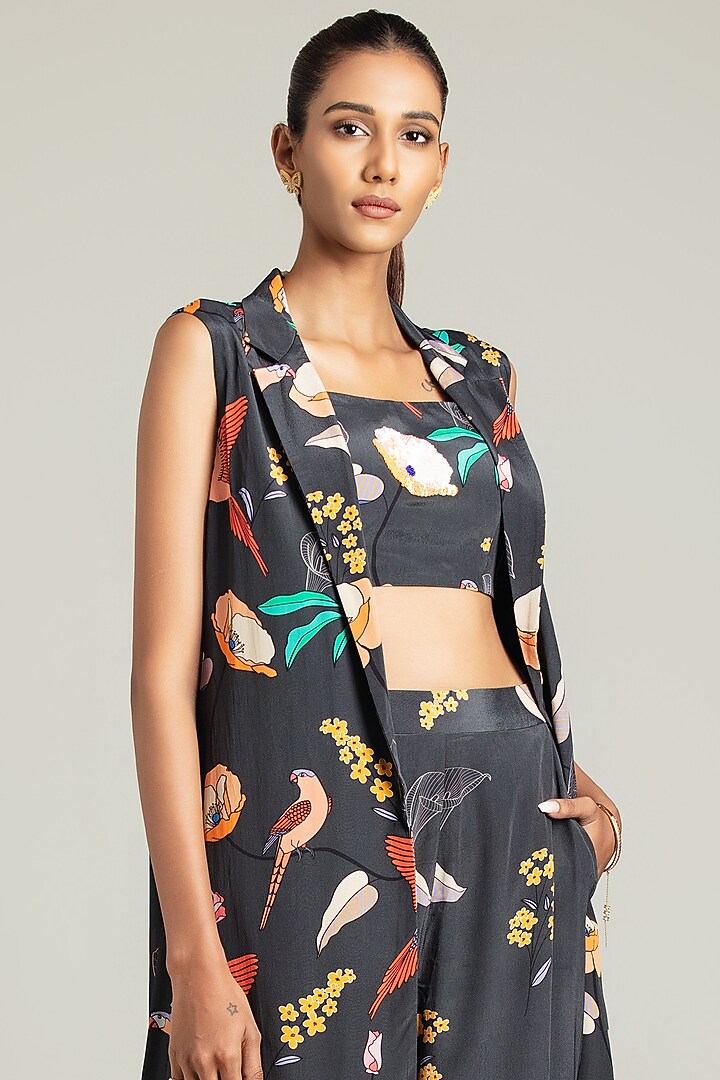 Grey Natural Crepe Floral Printed Trench Coat Set by Nautanky By Nilesh Parashar at Pernia's Pop Up Shop