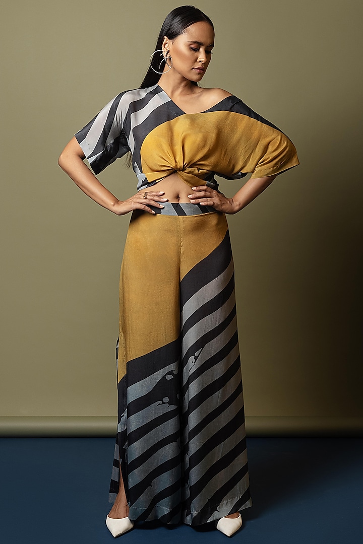 Grey & Mustard Pant Set by Nautanky By Nilesh Parashar at Pernia's Pop Up Shop