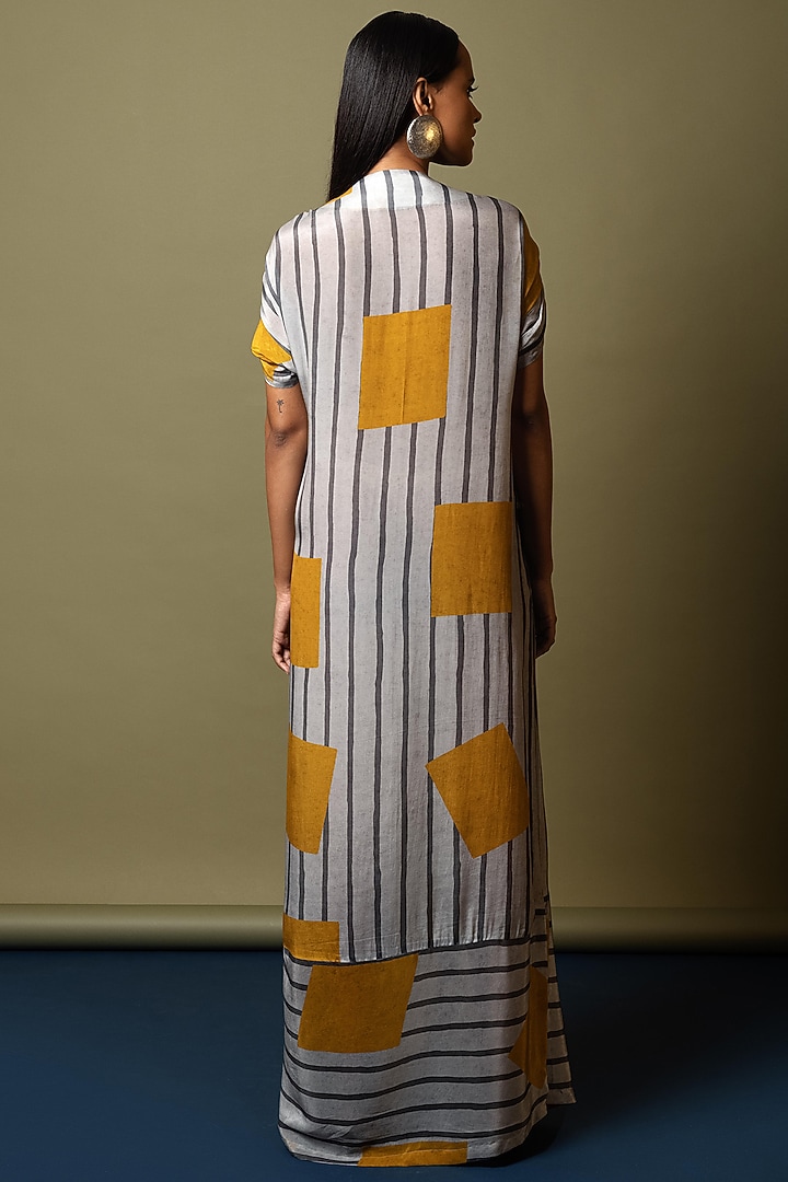 Mustard & Off White Natural Crepe Kaftan by Nautanky By Nilesh Parashar at Pernia's Pop Up Shop