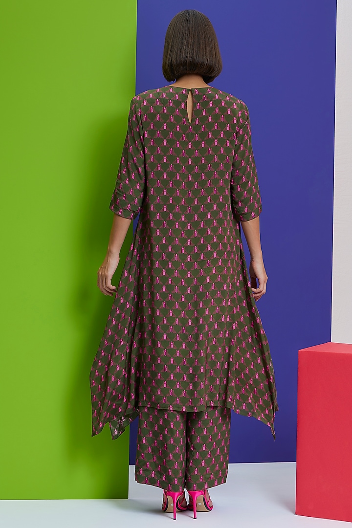 Olive Green Natural Crepe Kurta Set by Nautanky By Nilesh Parashar at Pernia's Pop Up Shop