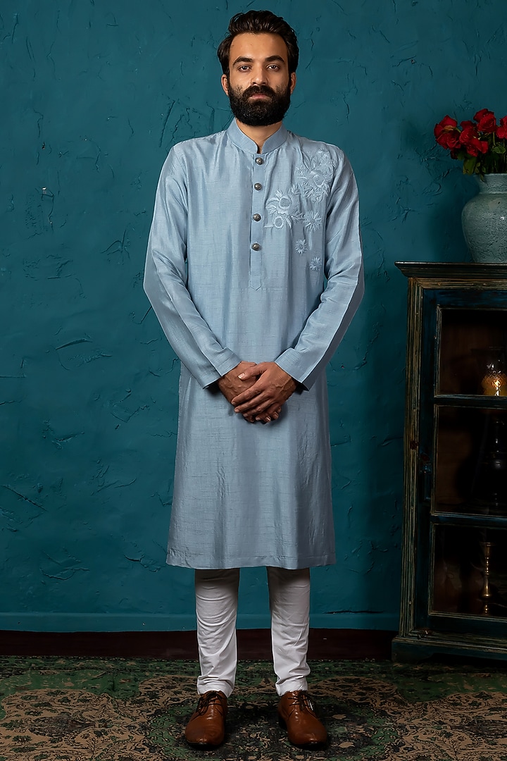 Greyish Blue Embroidered Kurta Set by Nautanky By Nilesh Parashar Men at Pernia's Pop Up Shop