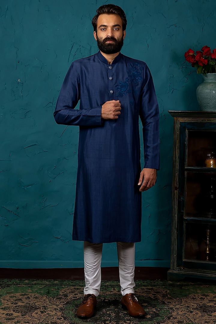 Blue Embroidered Kurta Set by Nautanky By Nilesh Parashar Men at Pernia's Pop Up Shop