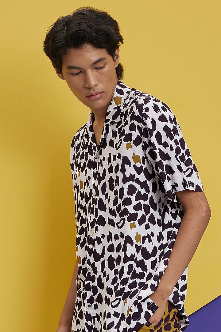 Off-White & Mustard Fluid Cotton Printed Co-Ord Set by Nautanky By Nilesh Parashar Men at Pernia's Pop Up Shop