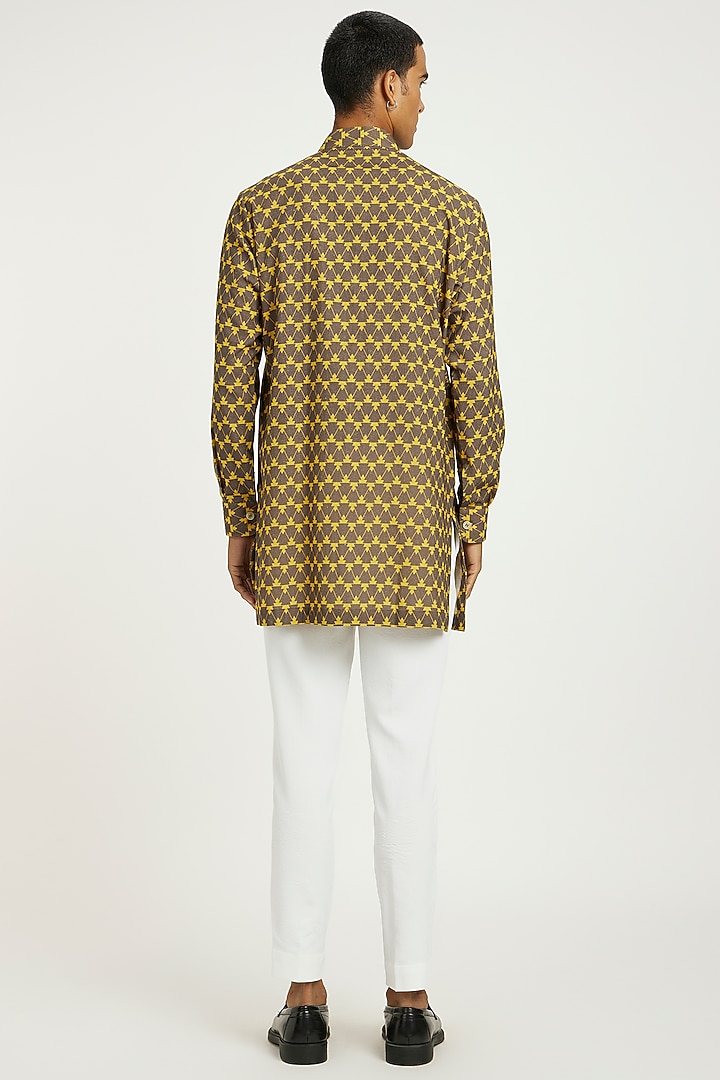 Olive Green Handwoven Cotton Geometric Printed Kurta Set by Nautanky By Nilesh Parashar Men at Pernia's Pop Up Shop