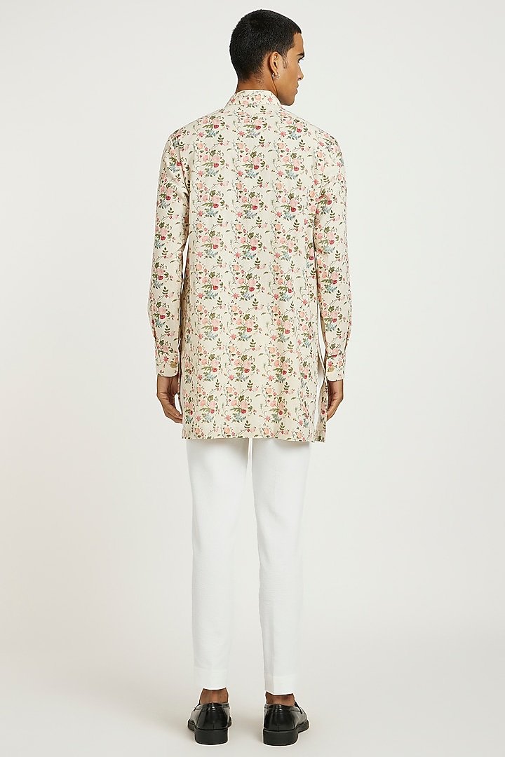 Off-White Handwoven Cotton Floral Printed Kurta Set by Nautanky By Nilesh Parashar Men at Pernia's Pop Up Shop