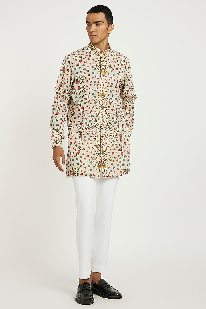 Off-White Handwoven Cotton Floral Printed Kurta Set by Nautanky By Nilesh Parashar Men at Pernia's Pop Up Shop
