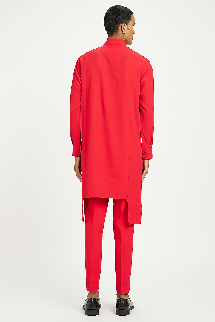 Red Snake Skin Asymmetric Kurta Set by Nautanky By Nilesh Parashar Men at Pernia's Pop Up Shop