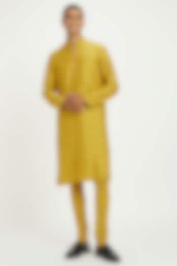 Yellow Viscose Silk Floral Block Printed Kurta Set by Nautanky By Nilesh Parashar Men at Pernia's Pop Up Shop